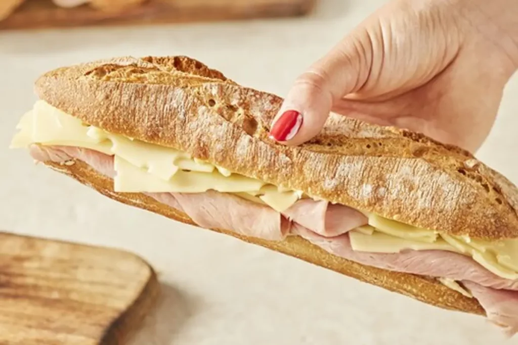 Jambon-fromage • ½ Baguette